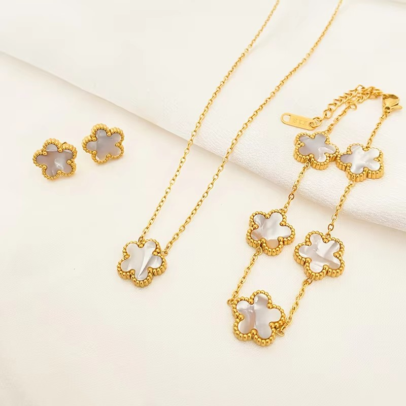 Elegantes Kleeblatt Schmuckset