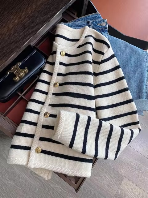 Gestreifter Cardigan