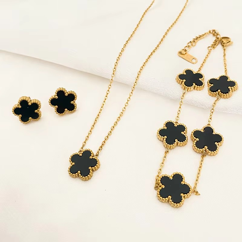 Elegantes Kleeblatt Schmuckset