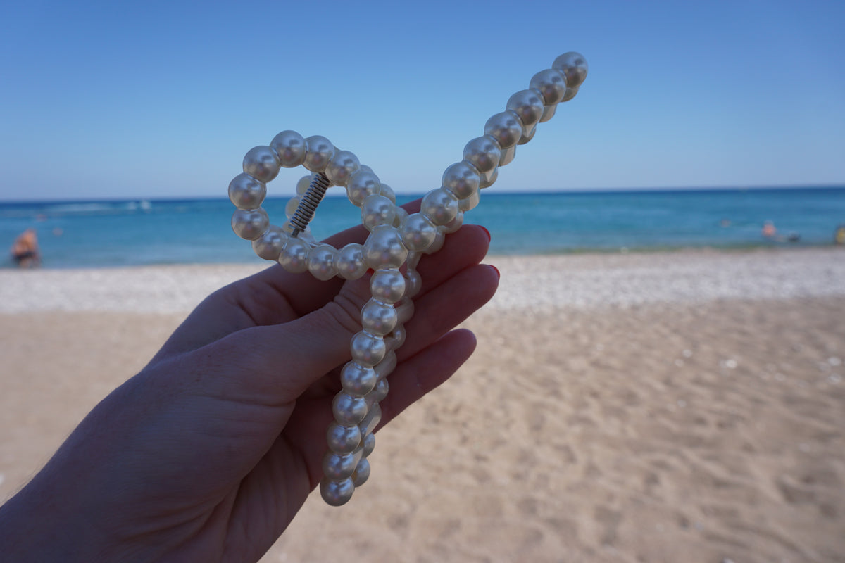 Pearl Hair Claw