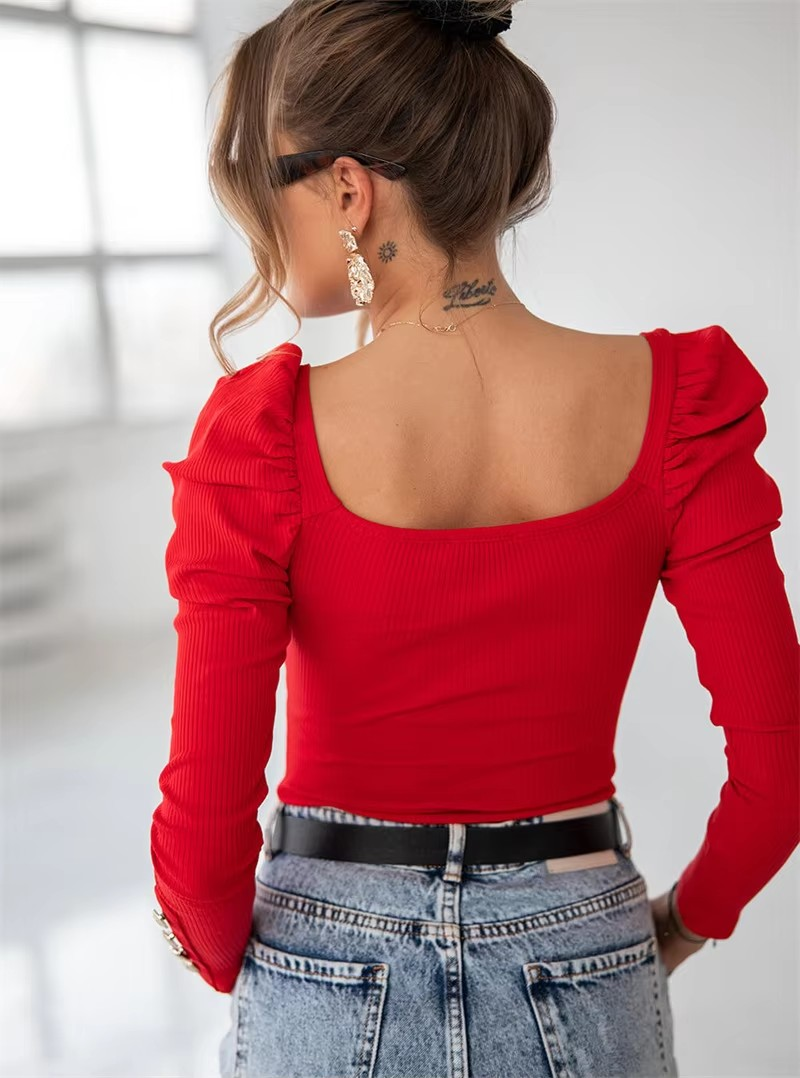 Stylischer Knopfpullover
